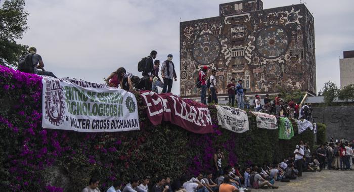 IPN marcha UNAM Ricardo Ortiz_Somoselmedio (2)