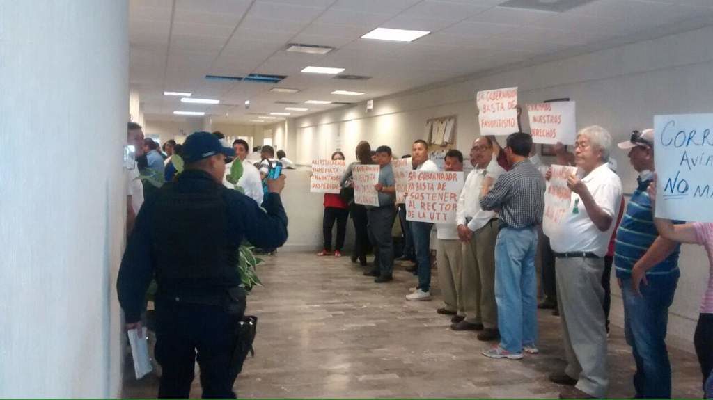 A los maestros despedidos, cada cuatrimestre les daban sus horas clase, lo que no sucedió para el periodo mayo-agosto. (El Siglo de Torreón) 