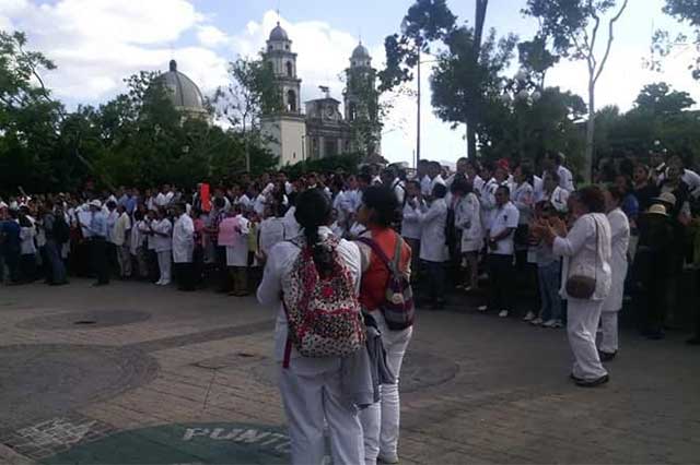 Respaldan médicos de Tehuacán protestas de homólogos en Puebla