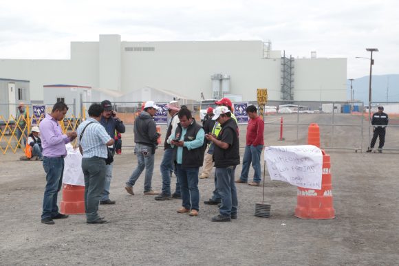 Audi: Segundo bloqueo de trabajadores sucontratados, por falta de pago (Puebla)