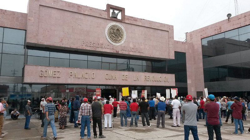 Manifestación Sindicato Gómez Palacio
