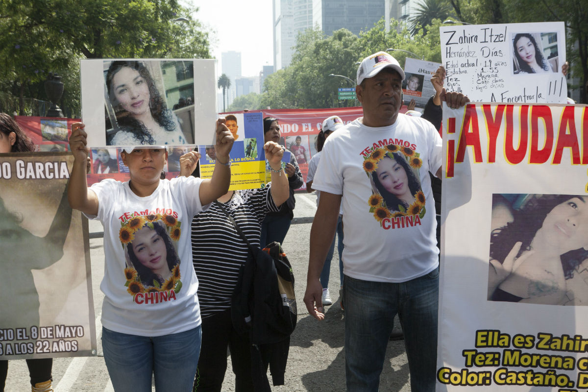 “¡Vivos se los llevaron, vivos los queremos!”, exigen madres de desaparecidos en marcha por Reforma
