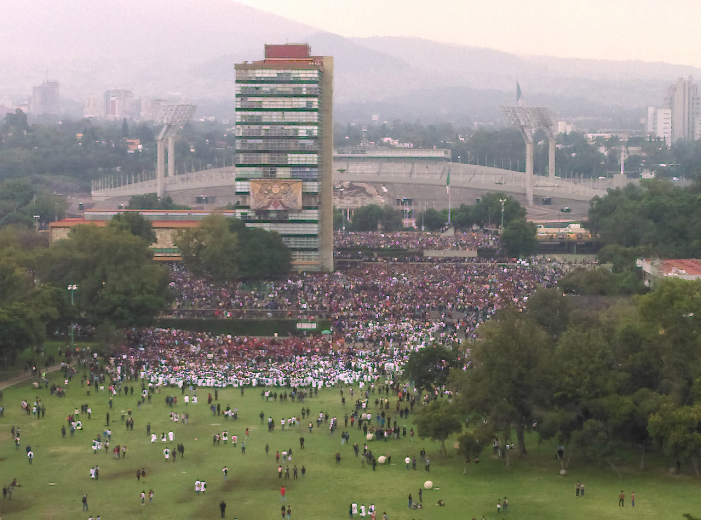 Las múltiples voces de la rabia contra el porrismo y la violencia en la UNAM (Ciudad de México)