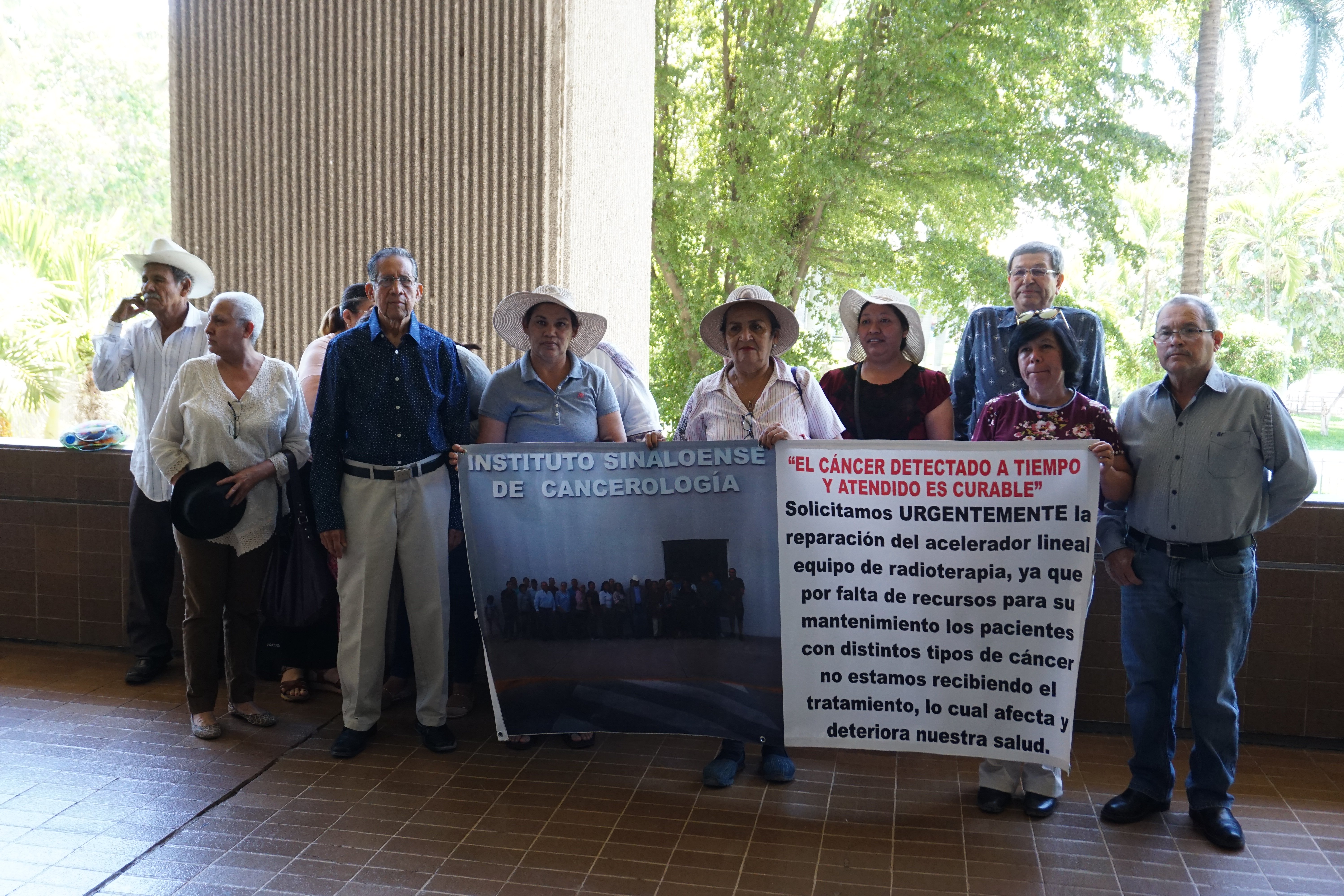 Pacientes con cáncer piden que les den tratamiento (Sinaloa)