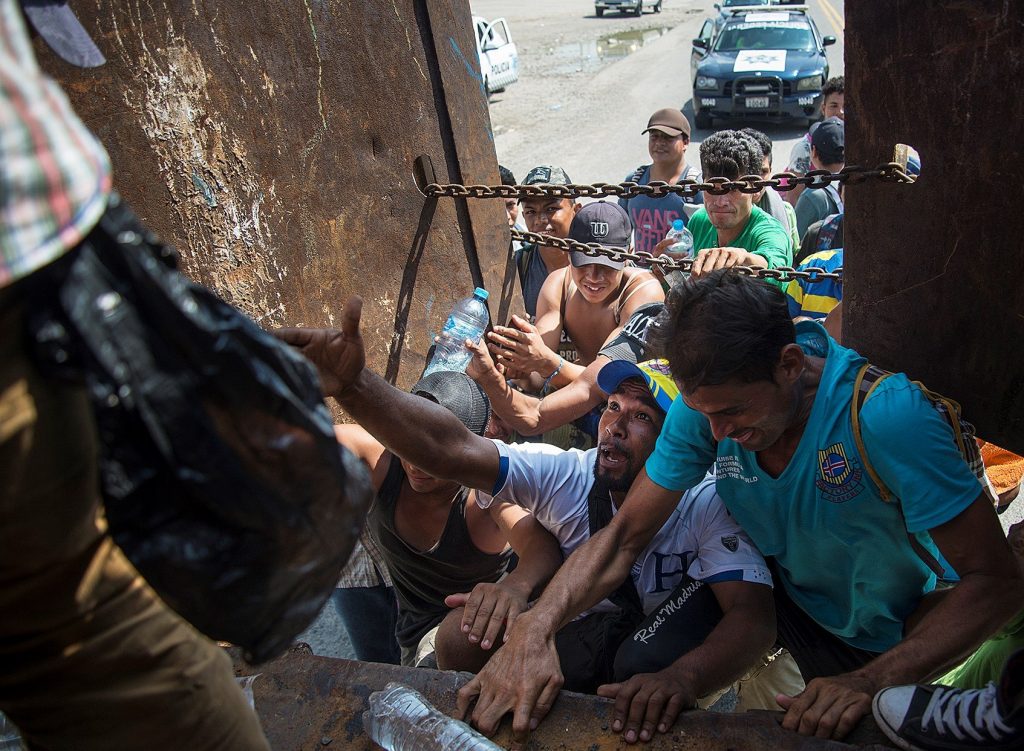 Denuncian presunta persecución de migrantes en Tabasco