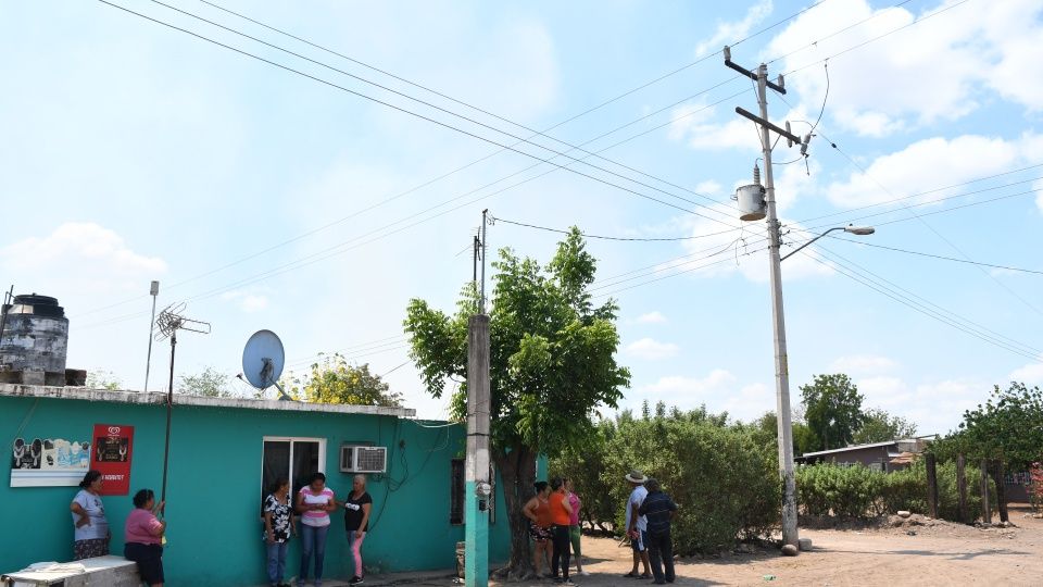 Tienen tres días sin energía eléctrica en ejido Argentina 2 (Sinaloa)