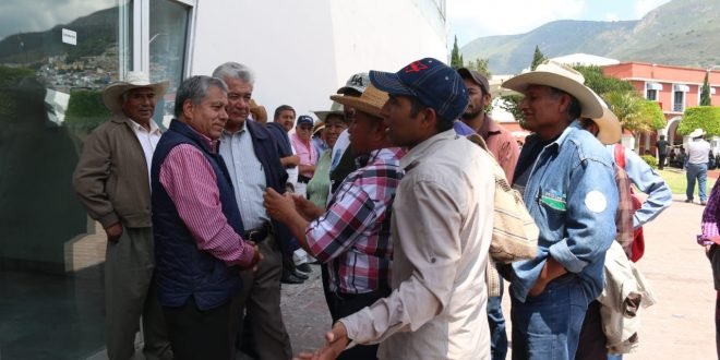 Con un plantón, exigen reducir contaminación en presa Endhó (Hidalgo)