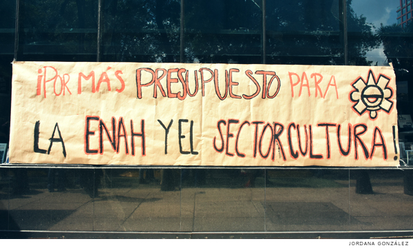 Estudiantes exigen a la Secretaría de Cultura más presupuesto para la ENAH (Ciudad de México)