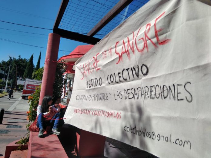 Tejen para visibilizar feminicidios y desapariciones en Jalisco