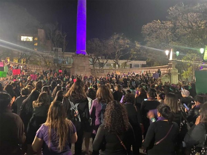 Previo al #8M, feministas realizan ‘cacerolazo’ en Aguascalientes