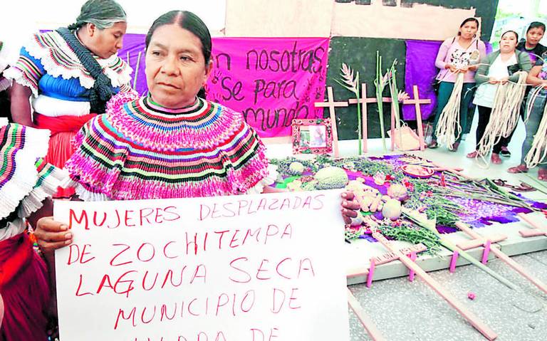Sin ayuda, 20 familias desplazadas de Guerrero