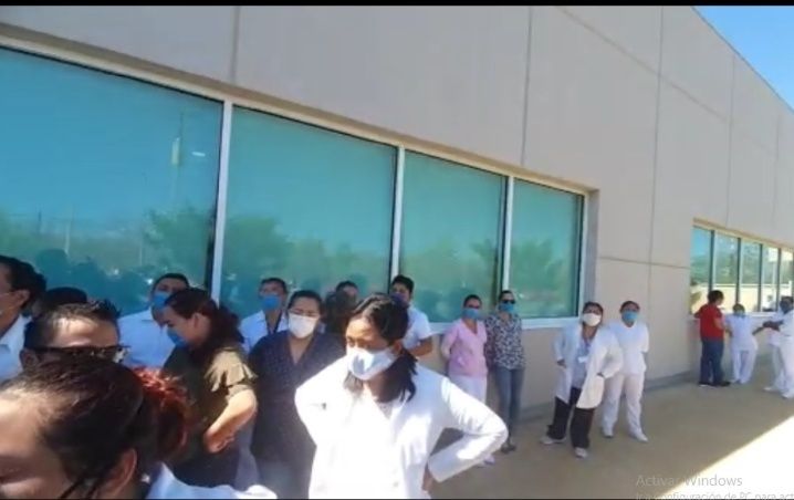 Coronavirus Yucatán: protesta personal del Issste por falta de material