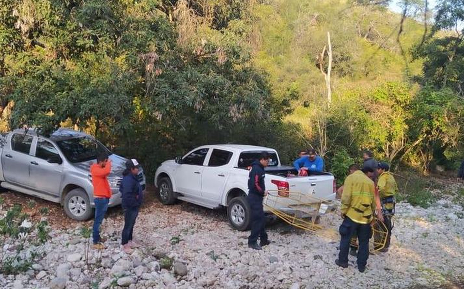 Hallan tres cuerpos en fosa clandestina en San Luis Potosí