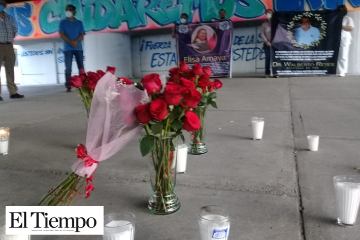 Rinden homenaje a médicos fallecidos por el Coronavirus (Monclova, Coahuila)