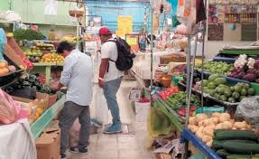 Por pandemia, suben precios de verduras, frutas y mariscos en mercados (Ciudad de México)
