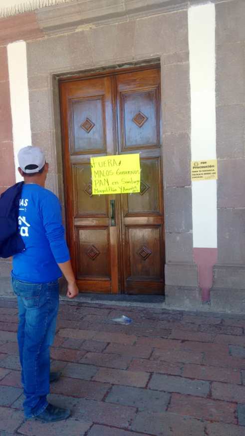 Pobladores de Santiago Mexquititlán toman presidencia municipal de Amealco (Querétaro)