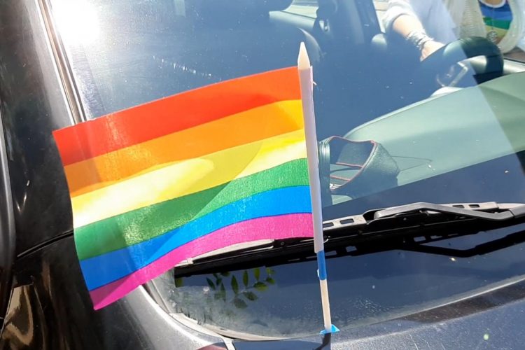 Celebran con caravana el Día del Orgullo Gay en Tijuana: Video (Baja California)