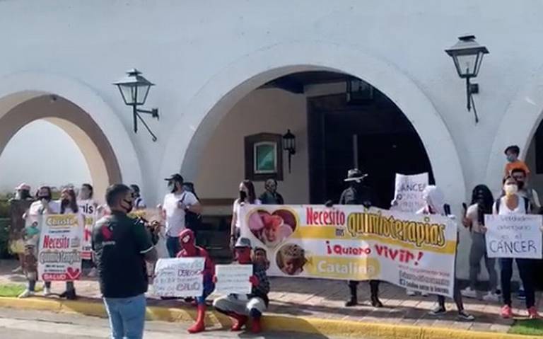 “¡Por el derecho a vivir!”, se manifiestan familiares de niños con cáncer (Jalisco)