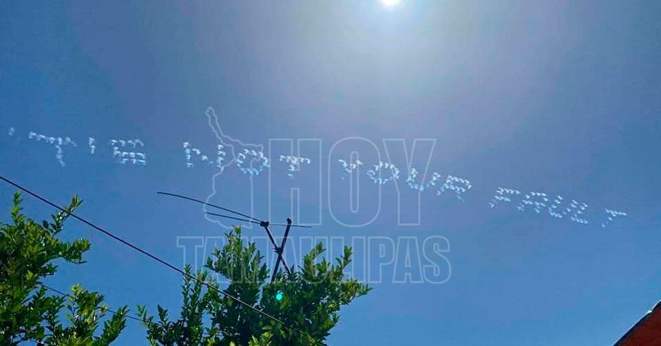 Protestan con mensajes en el cielo por los derechos de migrantes, se vieron en Nuevo Laredo (Tamaulipas)