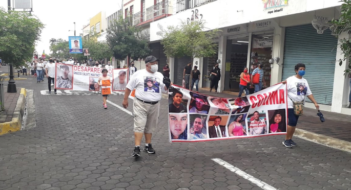 Familiares de desaparecidos exigen la renuncia de comisionada de búsqueda de personas (Colima)