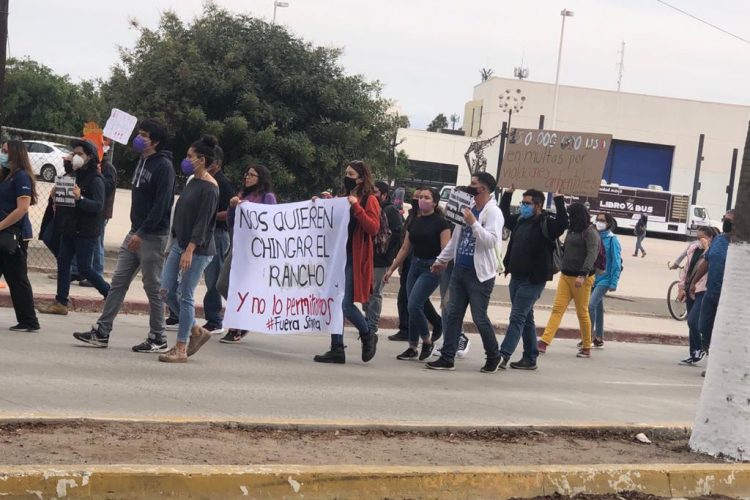 Protestan contra ECA y SEMPRA en Ensenada (Baja California)