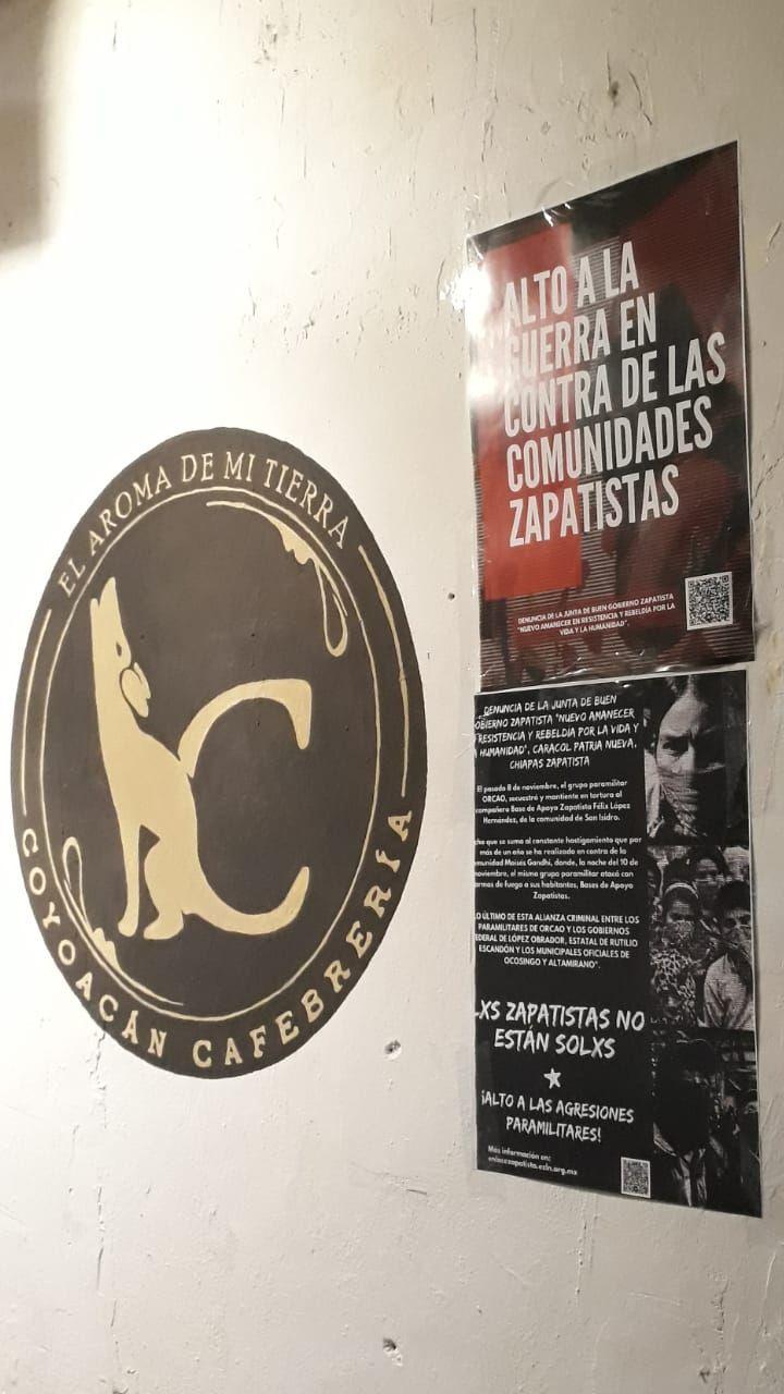 Galería de fotos de acción en Aguascalientes en contra de los ataques paramilitares a comunidades zapatistas