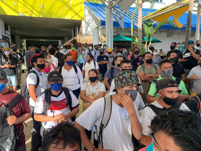 Estalla huelga en Ultramar e incomunican a Isla Mujeres: Suspenden trabajadores servicio de cruce en ferries en reclamo por la falta de pagos de la empresa