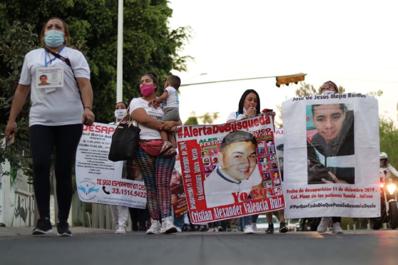 “Marcha por los nuestros”: Caravana Internacional de Búsqueda de Desaparecidos y familiares demandan a gobiernos estatales acciones coordinadas de búsqueda e investigación (Jalisco)