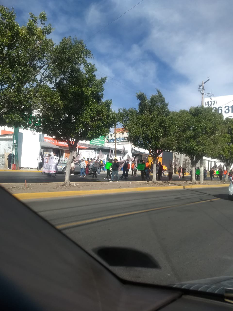 Manifestación en contra de eje vial de Pie de la Cuesta en la capital de Querétaro
