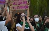 Feministas en contra del TET por exonerar a Evaristo Hernández (Tabasco)