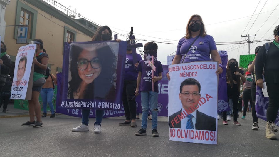 8M2021 Con marchas-protestas, oaxaqueñas exigen no más feminicidios; van 510 del 2016 a la fecha