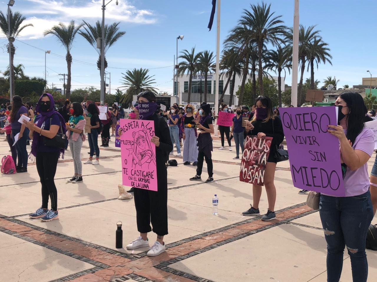 Plantones y marchas: mujeres de Baja California Sur conmemoran el #8M