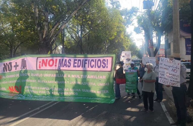 Vecinos de Azcapotzalco protestan contra construcción de mega obras (Ciudad de México)
