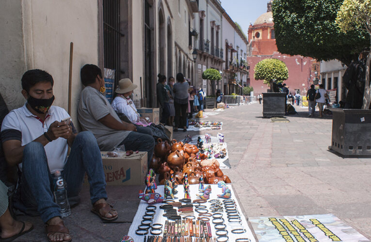Con falso acuerdo, intentan desalojar a comerciantes indígenas en Querétaro