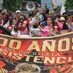 “¡NO NOS CONQUISTARON! ” PUEBLOS IRRUMPEN EN INMEDIACIONES DE CONMEMORACIÓN POR CAÍDA DE TENOCHTITLAN (Ciudad de México)