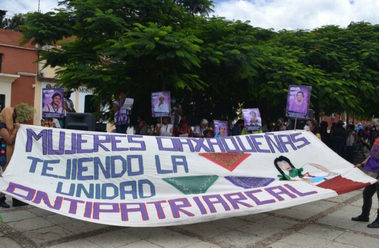 Con Marcha de las Cacerolas, mujeres demandan igualdad y seguridad en Oaxaca