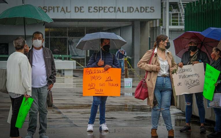Medicamento apócrifo reciben pacientes con insuficiencia renal (Jalisco)