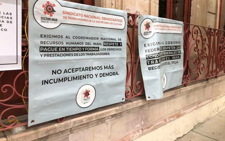 Protestan trabajadores del INAH en Aguascalientes