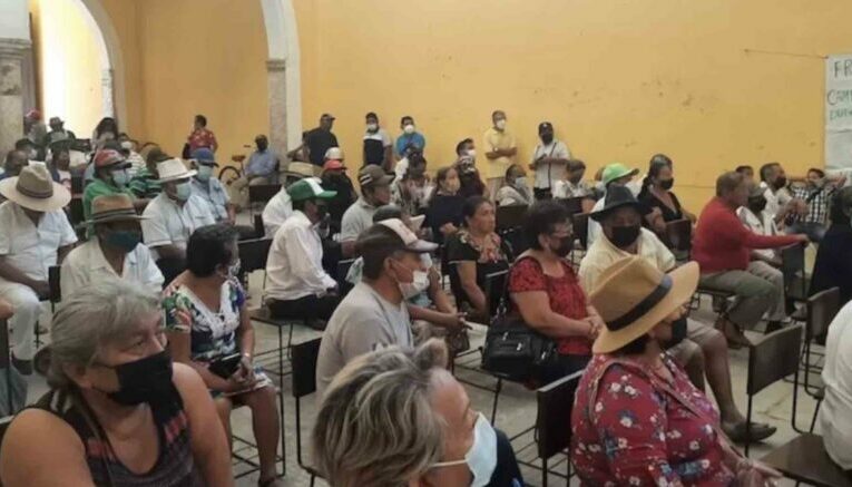 Ejidatarios de Izamal acusan a Comisario de vender sus tierras (Yucatán)