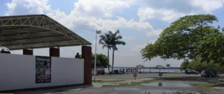 Planta de Pemex cumple tres días bloqueada por ejidatarios de Atasta (Campeche)