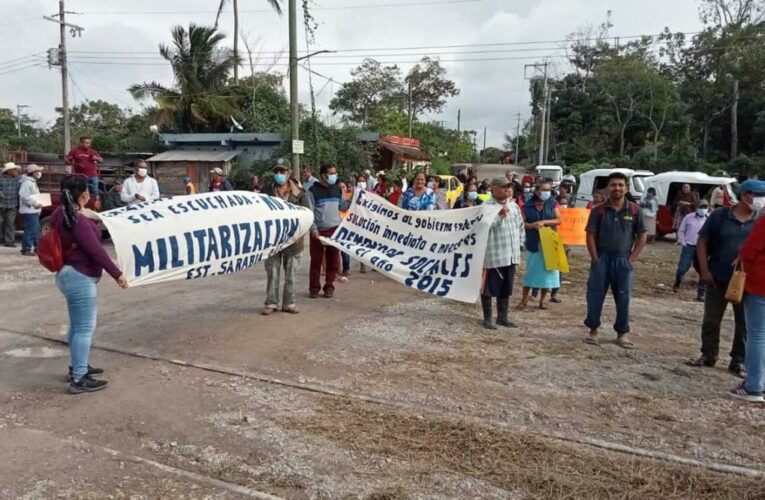 Campesinos de Oaxaca denuncian intimidación de marinos para permitir obras del Transístmico en sus tierras