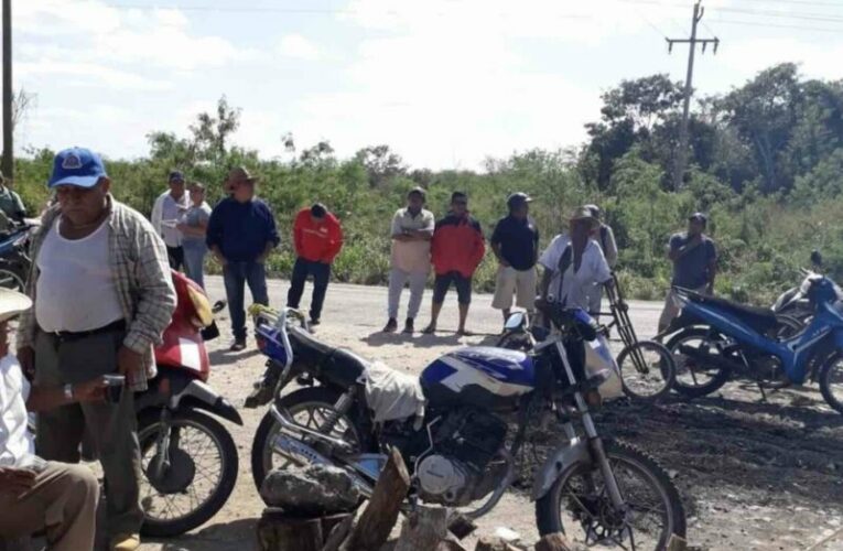 Seguirá bloqueo de megagranja y niegan “secuestro” de trabajadores (Yucatán)