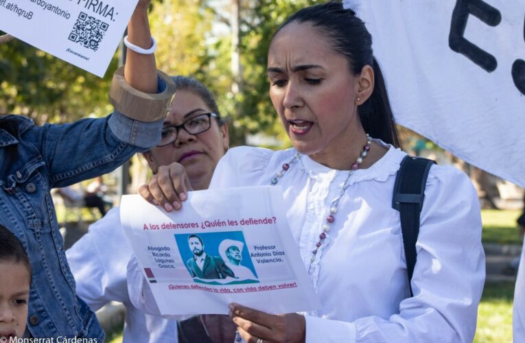 Marchan en Colima por Ricardo y Antonio, defensores de DDHH desaparecidos