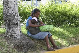 Pobres por ingresos: 248 mil colimenses sobreviven con menos de 11 mil pesos mensuales (Colima)