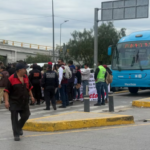 Ecatepec colapsa por protesta de servidores públicos en el Puente de Fierro (Estado de México)