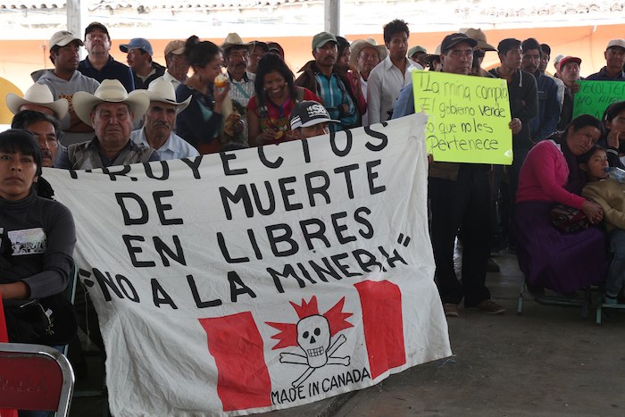 Minera canadiense va a la sierra norte de Puebla por más oro, y se topa con una rebelión indígena