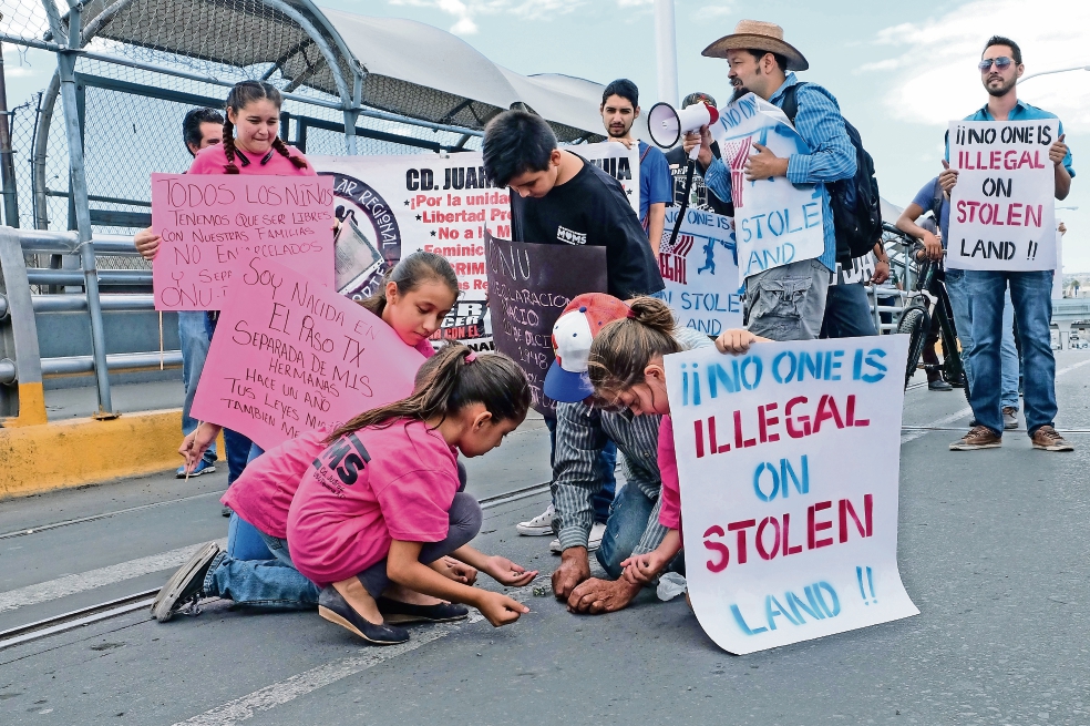 Marchan contra detención de migrantes en cárceles (Chihuahua y Baja California)