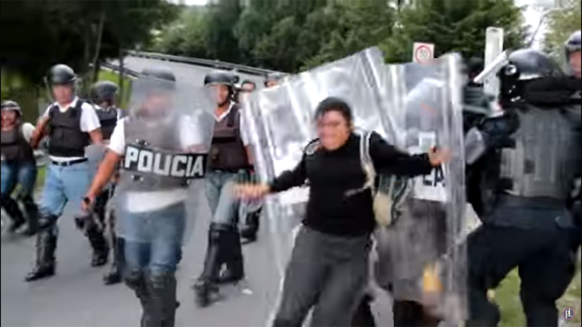 Responsabilizan a González Zarur por desalojo violento de normalistas en Tlaxcala