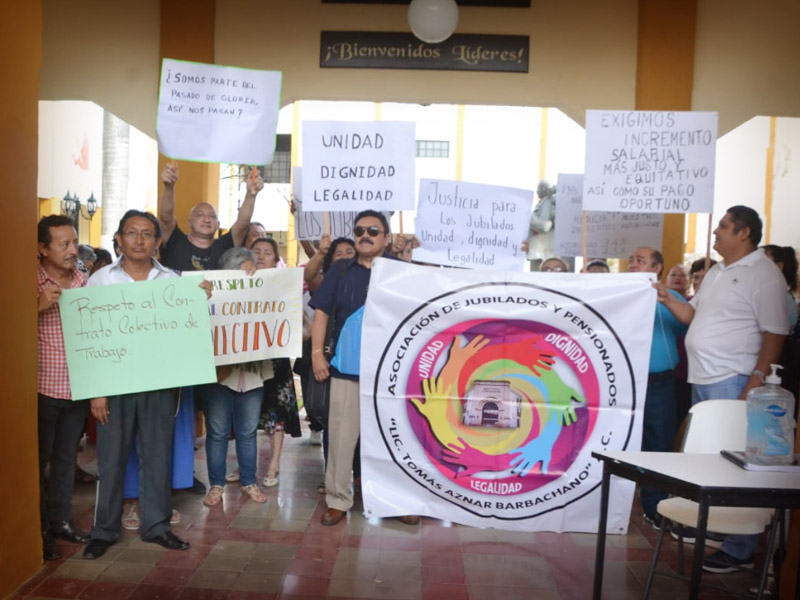 Exigen incremento salarial jubilados y pensionados del IC (Campeche)