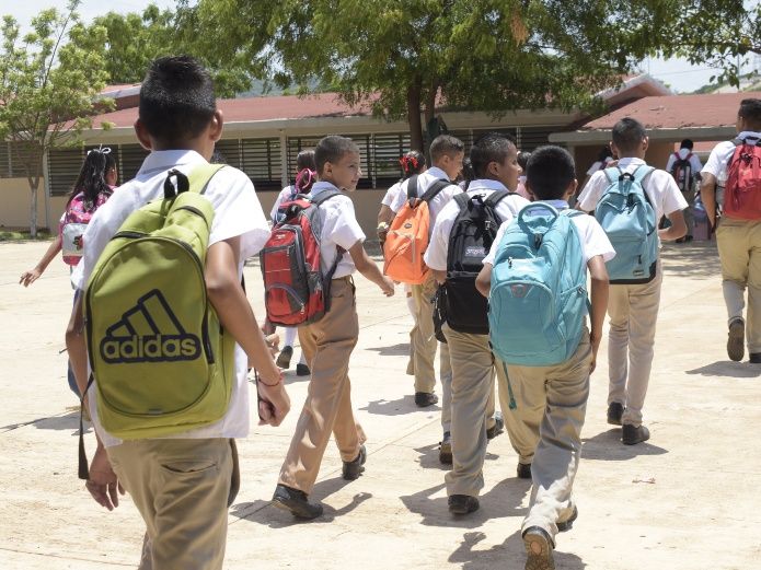 Alumnos se quedan sin clases por protesta (Sinaloa)